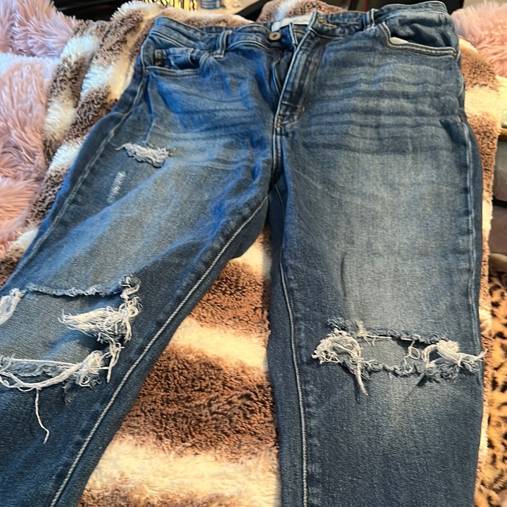KanCan Ripped Jeans, Size 11.